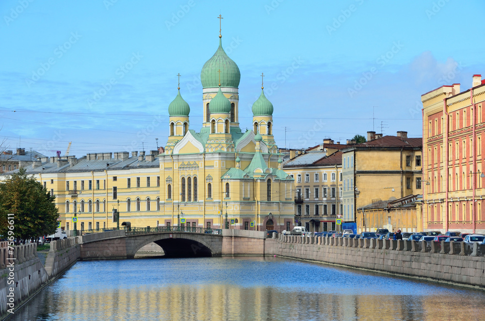 Свято-Исидоровская церковь в Санкт-Петербурге