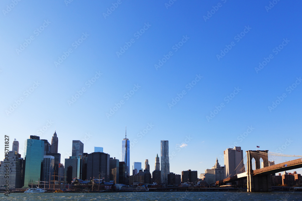 Obraz premium マンハッタンとブルックリンブリッジ