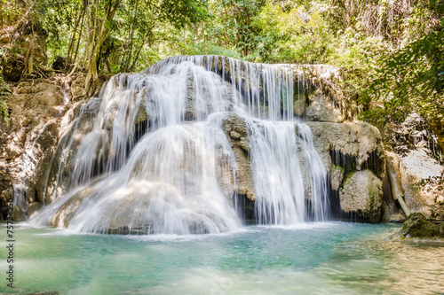 Fototapeta Naklejka Na Ścianę i Meble -  huaymaekamin waterfall National Park, Kanchanaburi,Thailand