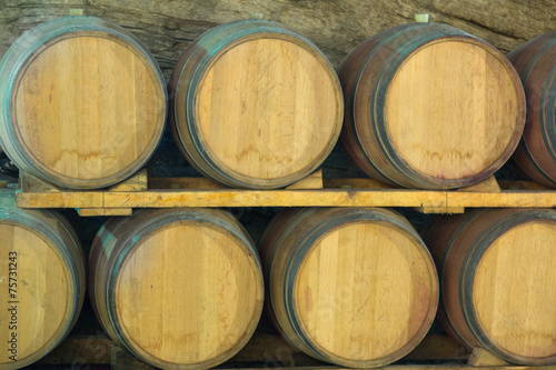  wooden barrels
