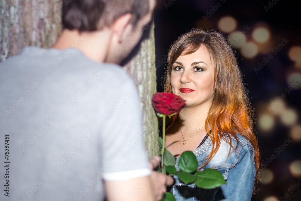 Naklejka premium Couple in dating on abstract background