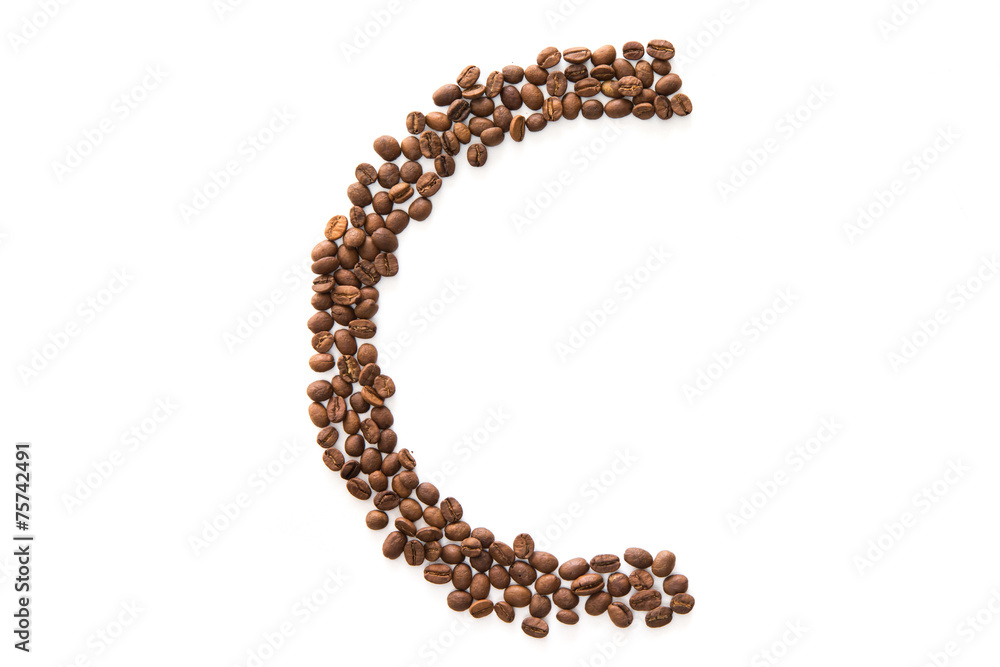 Bustabe C aus Kaffeebohnen Bustabe C aus Kaffeebohnen