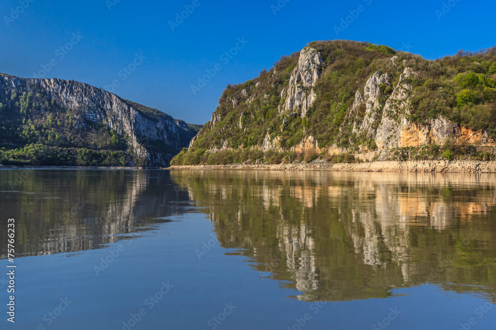 Fototapeta premium Danube River