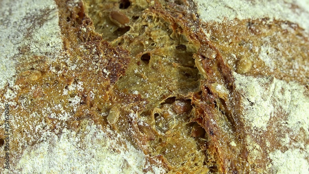Rotating loaf of Bread (seamless loopable 4K UHD footage)