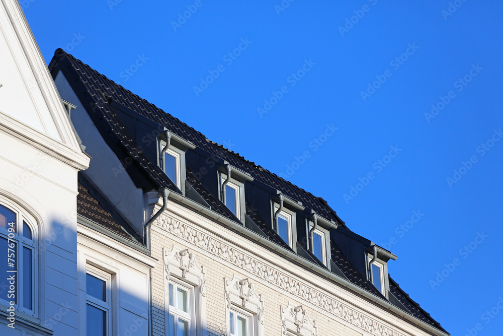 Obraz premium 5 Dachgauben auf Altbau