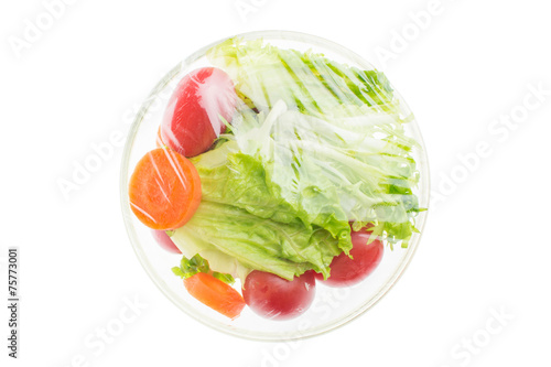 Fotografija vegetable salad in glass bowl