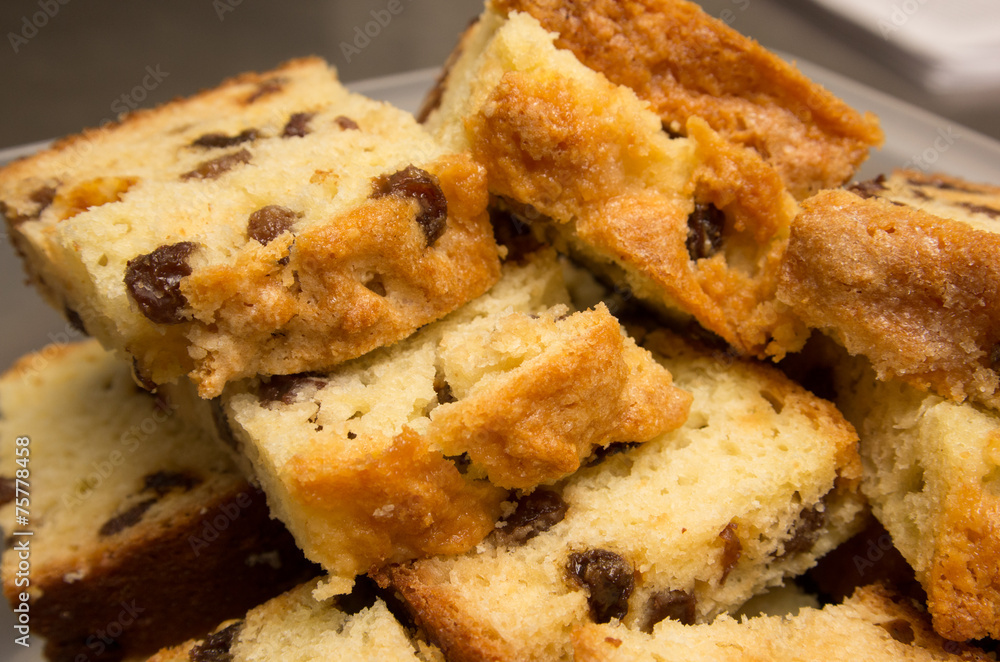 Raisin bread slices Raisin bread slices