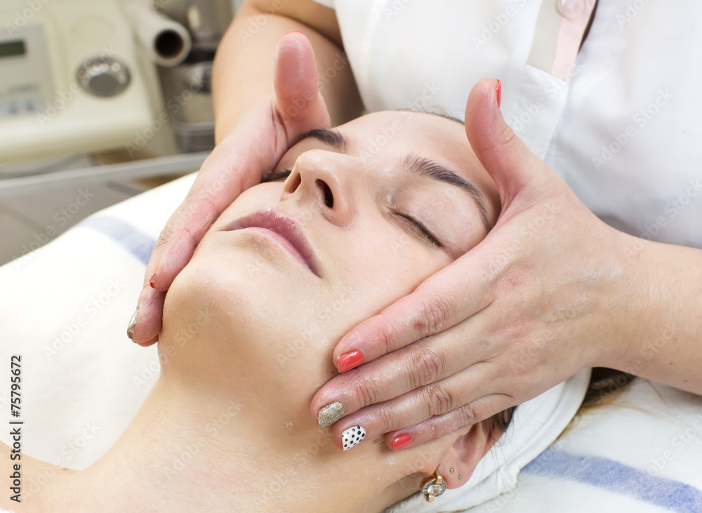 massage and facial peels at the salon cosmetics massage and facial peels at the salon cosmetics
