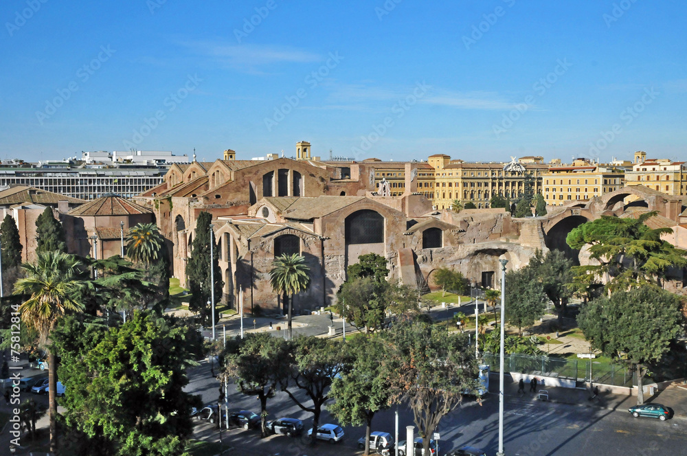 Roma, piazza dei Cinquecento e le terme di Diocleziano