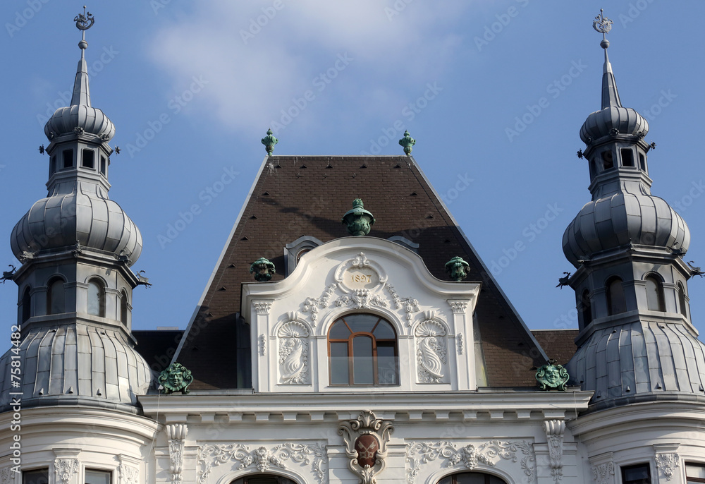 Obraz premium Regensburger Hof, Wustenrot Building in Vienna, Austria