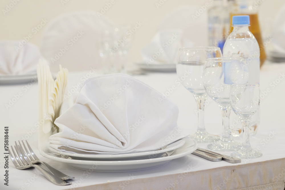 Banquet facilities table setting Banquet facilities table setting