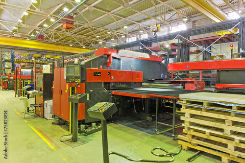 Vászonkép Hydraulic turret punch press