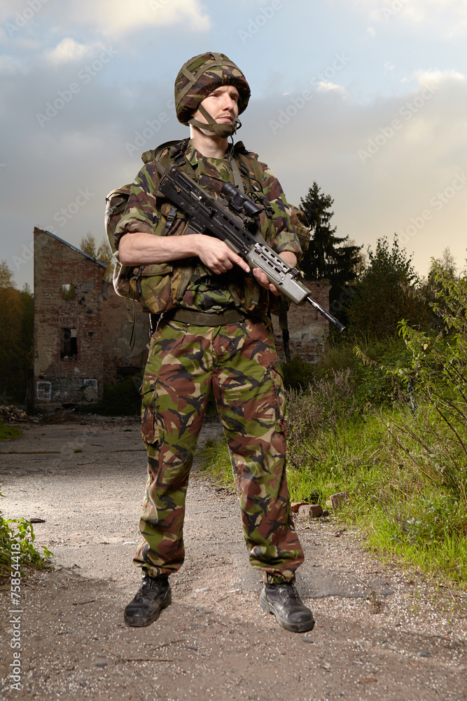 Fototapeta premium Soldier on his move