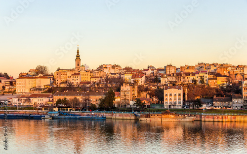 Quadro su tela View of Belgrade from the Sava river - Serbia