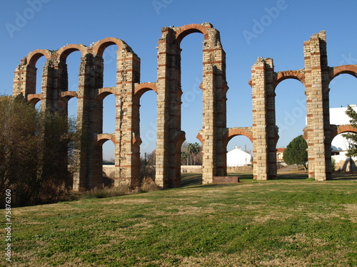 Acueducto romano en Mérida 2 photo