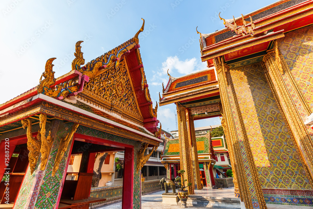 Fototapeta premium Wat Ratchabophit in Bangkok, Thailand