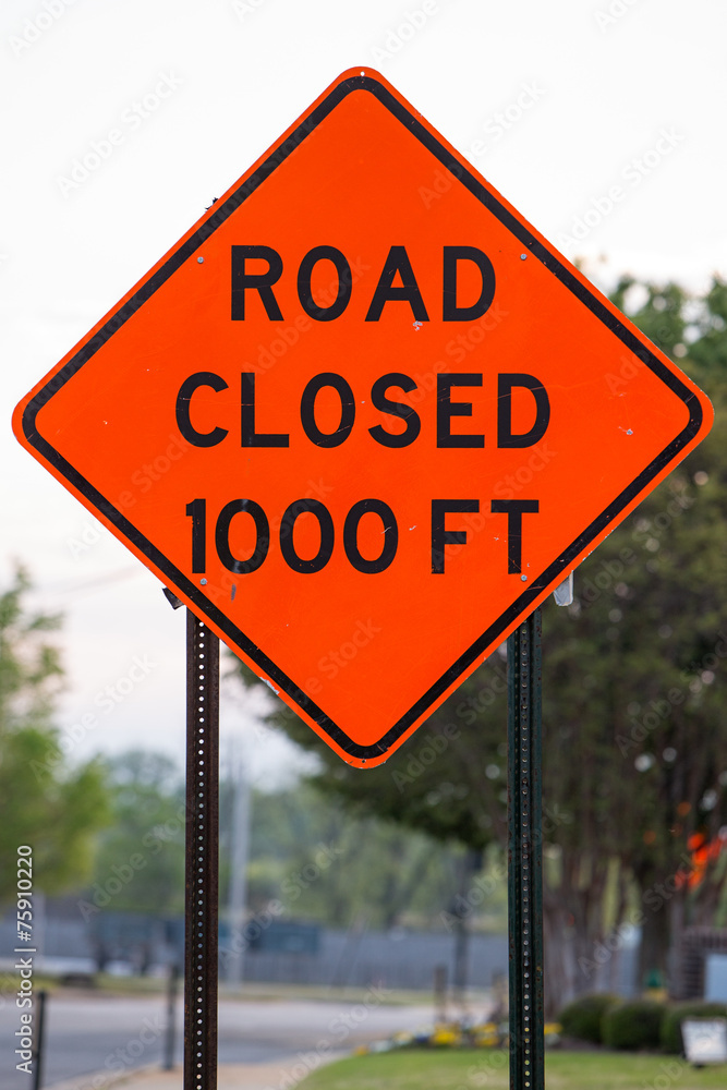 Road Closed 1000ft
