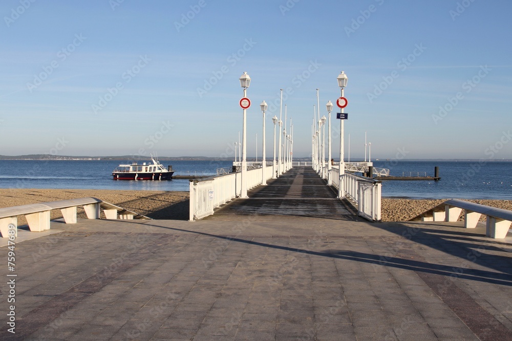 Obraz premium jetée thiers, arcachon , gironde