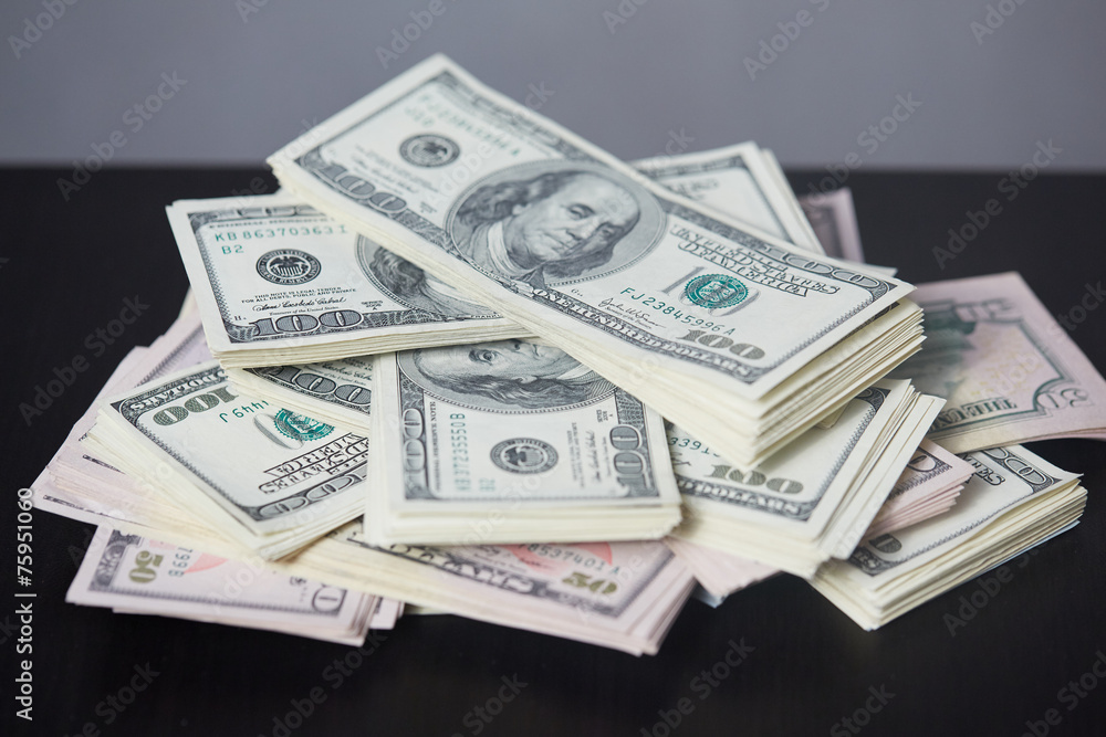 money on the table in a chaotic manner money on the table in a chaotic manner