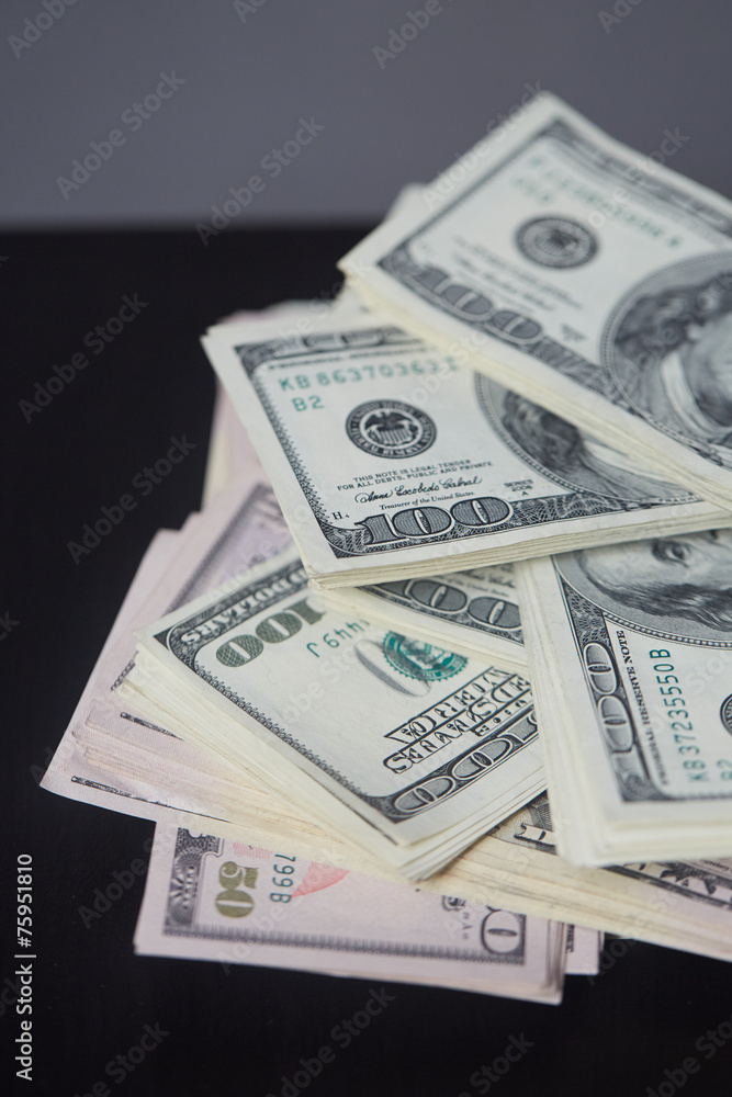 money on the table in a chaotic manner money on the table in a chaotic manner