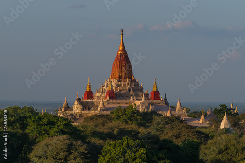 The Ananada Temple in Bagan © Rhombur