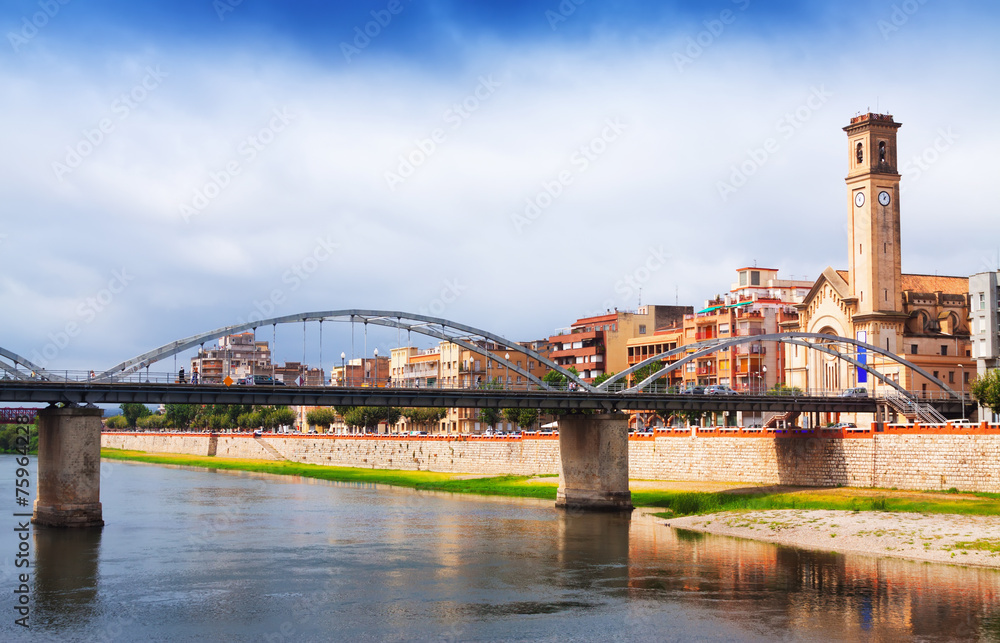 Fototapeta premium View of Bridge called Pont de l'Estat over Ebro