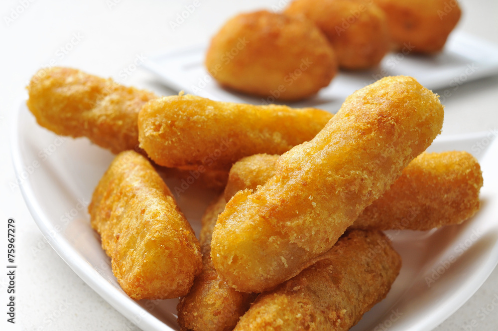 fish sticks and croquettes fish sticks and croquettes