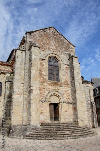 abbaye d'uzerche © Lotharingia