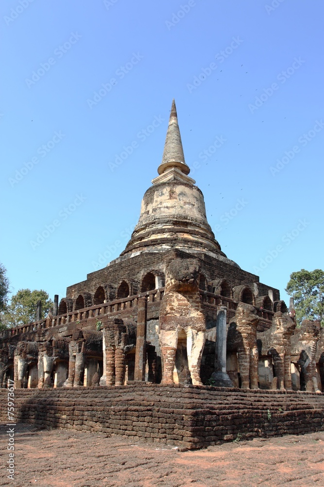 Wat Chang Lom, Si Satchanalai Historical Park, Thiland