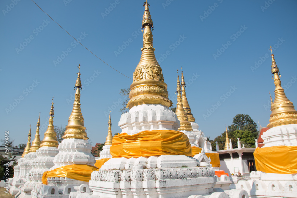 Fototapeta premium Wat Chedi Sao is temple in lampang
