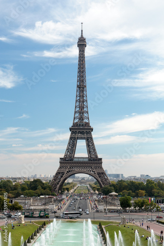 Paris - Eiffel Tower seen from fountain at Jardins du Trocadero © wjarek
