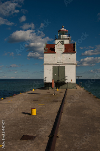 Kewaunee Harbor Lighthouse photo