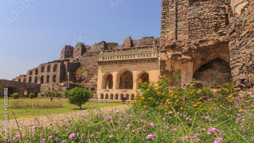 Foto Historical architecture at Golkonda Fort, Hyderabad, India