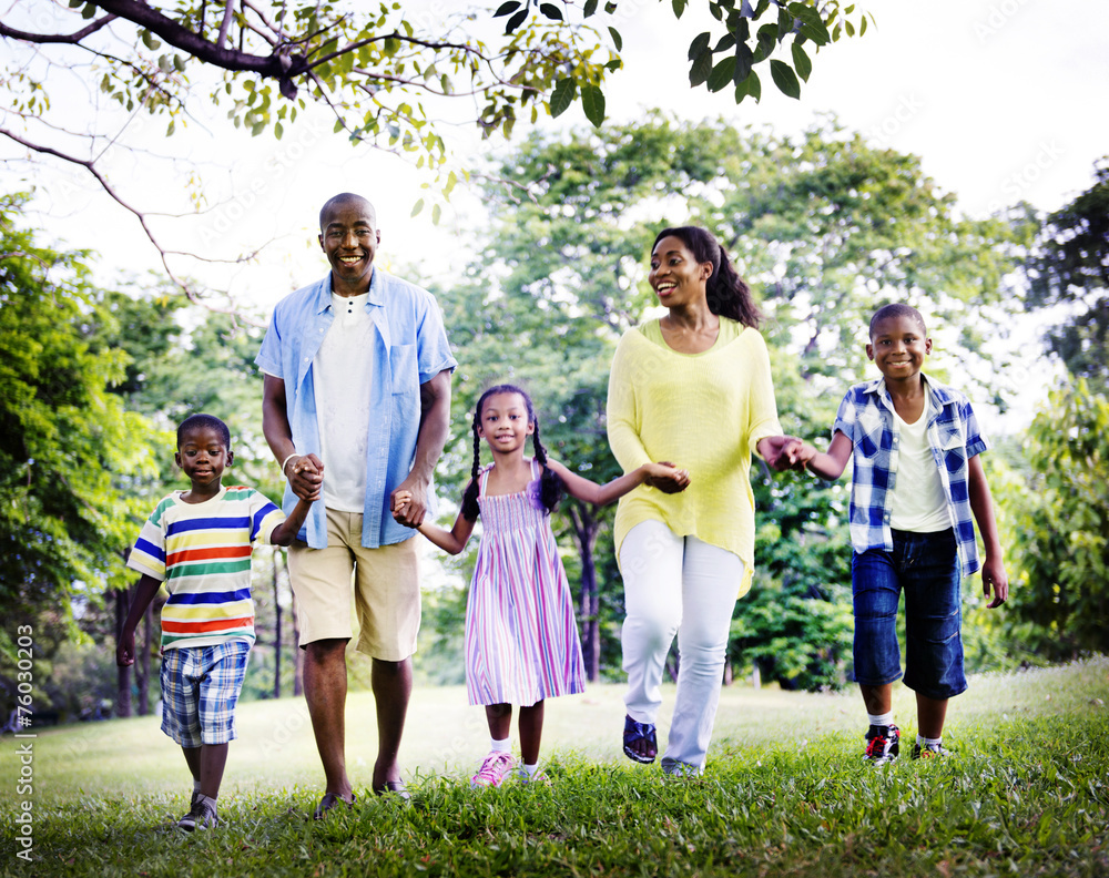 Fototapeta premium African Family Happiness Holiday Vacation Activity Concept