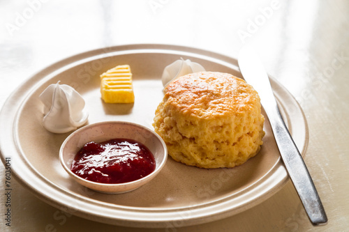 Картината върху платно English scones set