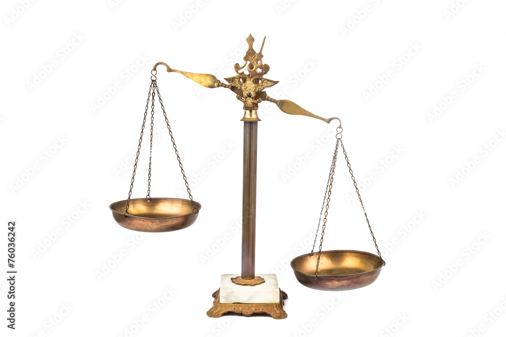High Res Balance Scale Tilted Right Picture — Free Images