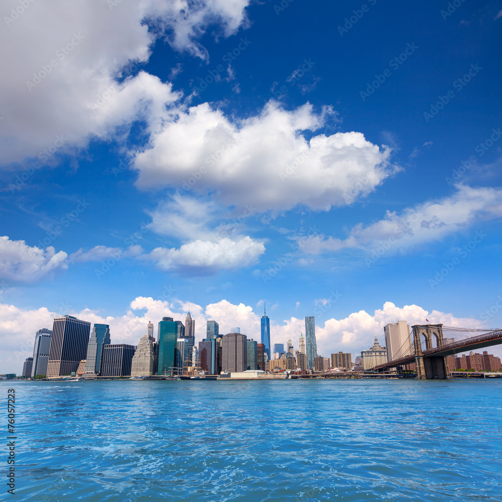 Obraz premium Brooklyn Bridge and Manhattan skyline New York