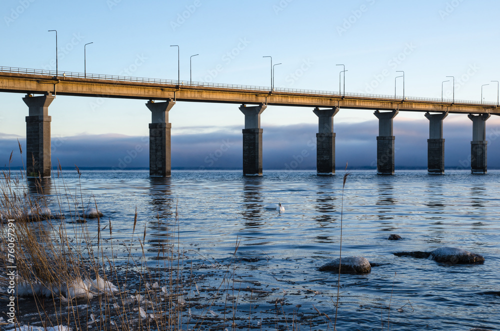 Fototapeta premium Morning view by the bridge
