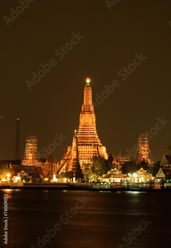 Wat arun , Thailand © atipanit