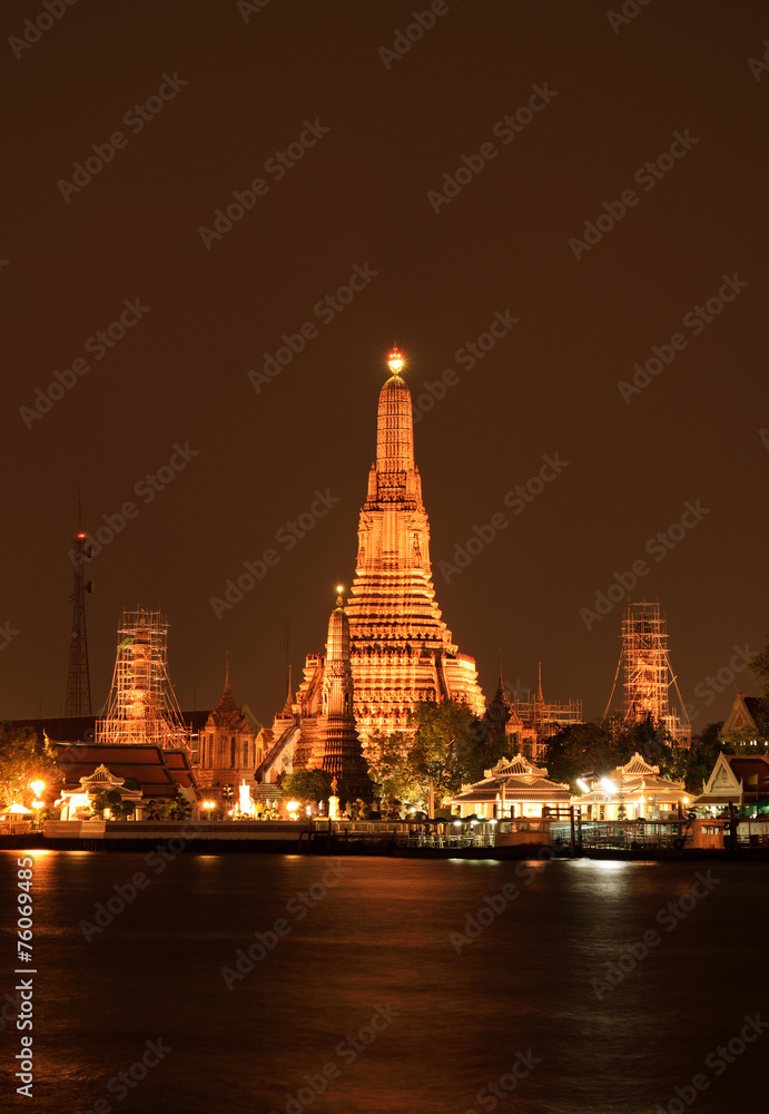 Wat arun , Thailand