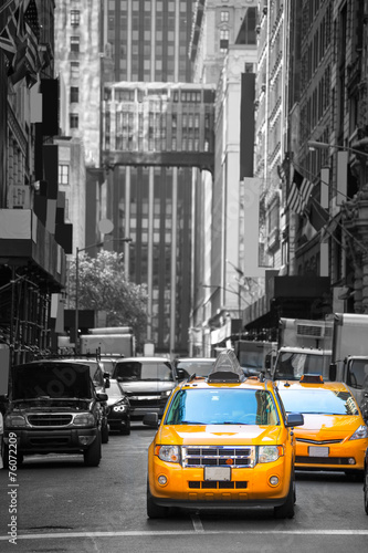 Photo Fift avenue neigbourhood yellow cab taxi 5 th Av