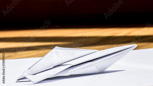 Speedboat of paper