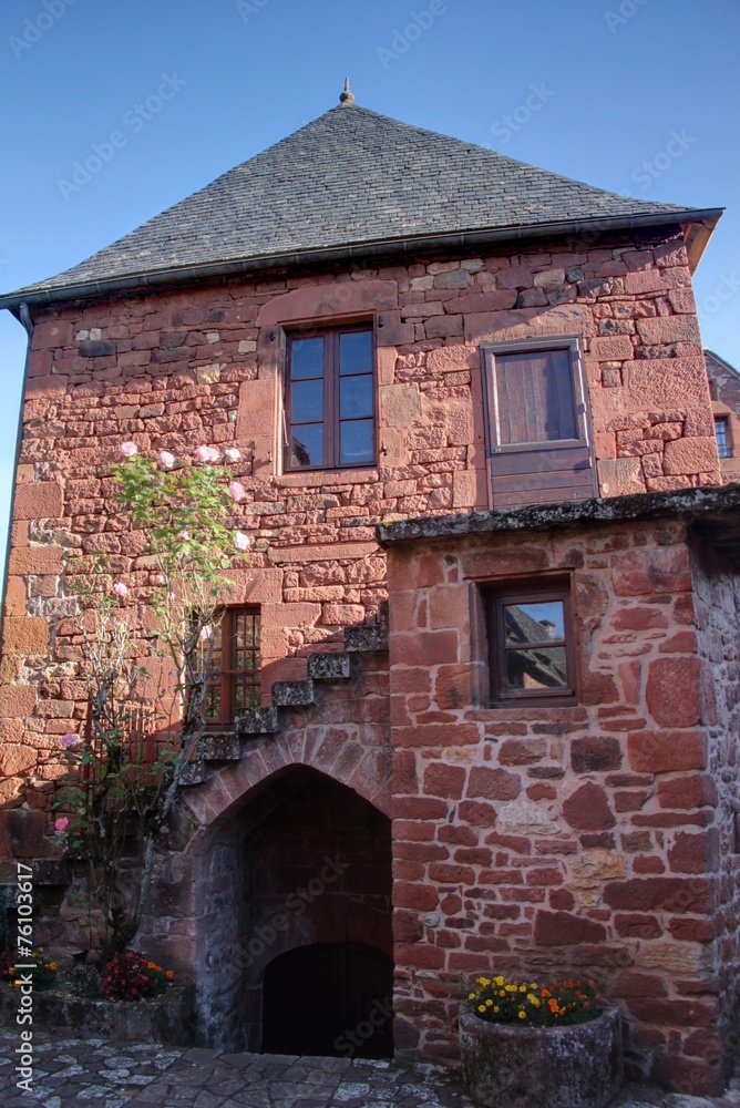 Fototapeta premium collonges la rouge