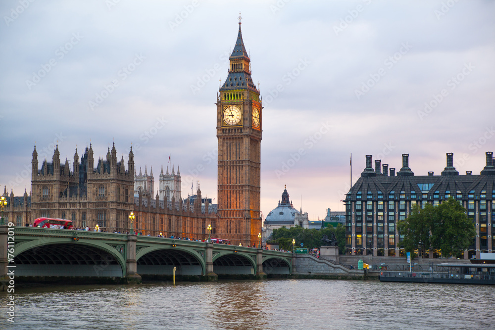 Big Ben and houses of Parliament in dusk Big Ben and houses of Parliament in dusk
