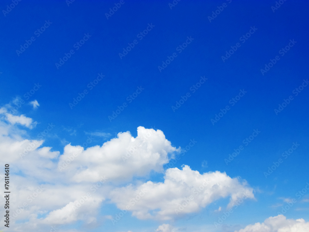 Obraz premium Pre Monsoon clouds and blue clear sky