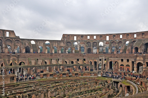 Roma, il colosseo photo