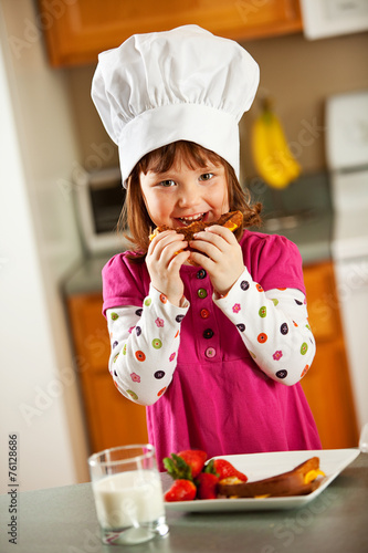 Kitchen Girl:  Kid Chef Eating Lunch