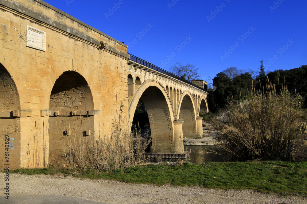 pont de Collias