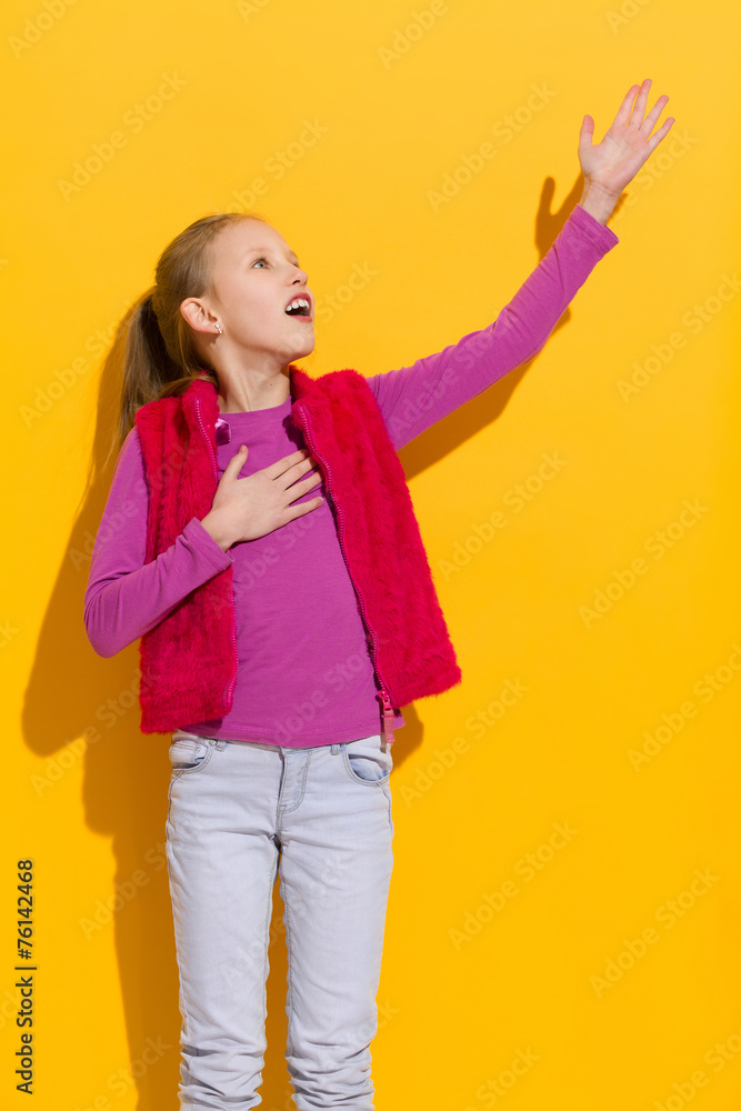 Singing girl Singing girl