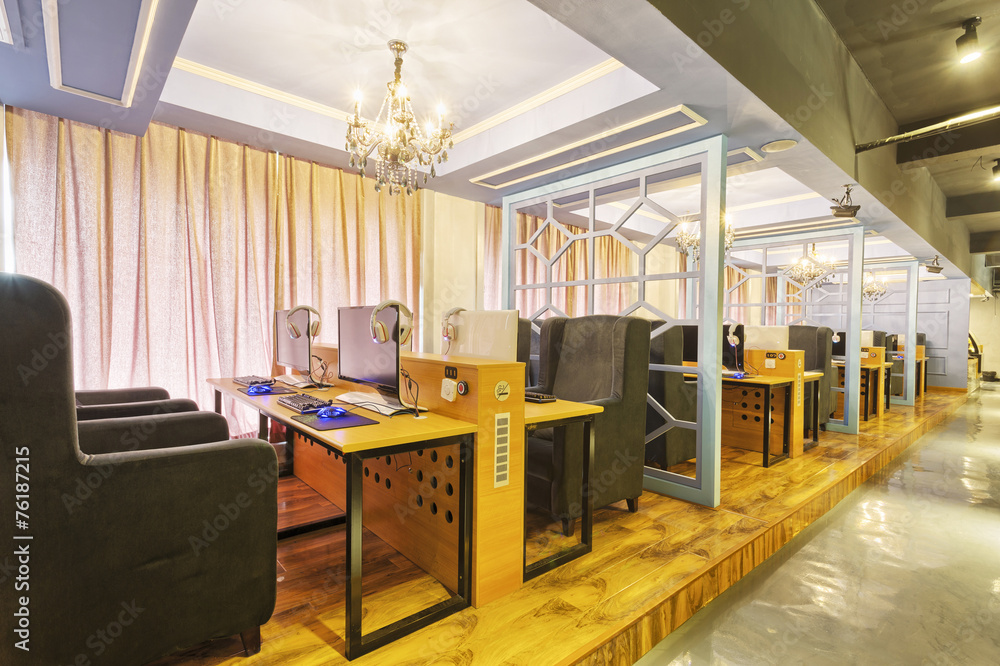 Fototapeta premium Modern internet cafe interior